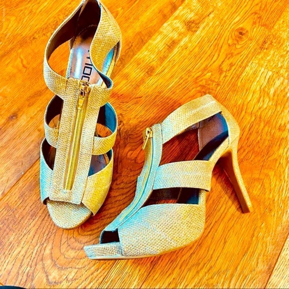 METALLIC GOLD MODA SPANA CAGE T-STRAP HEELS 8 NEW